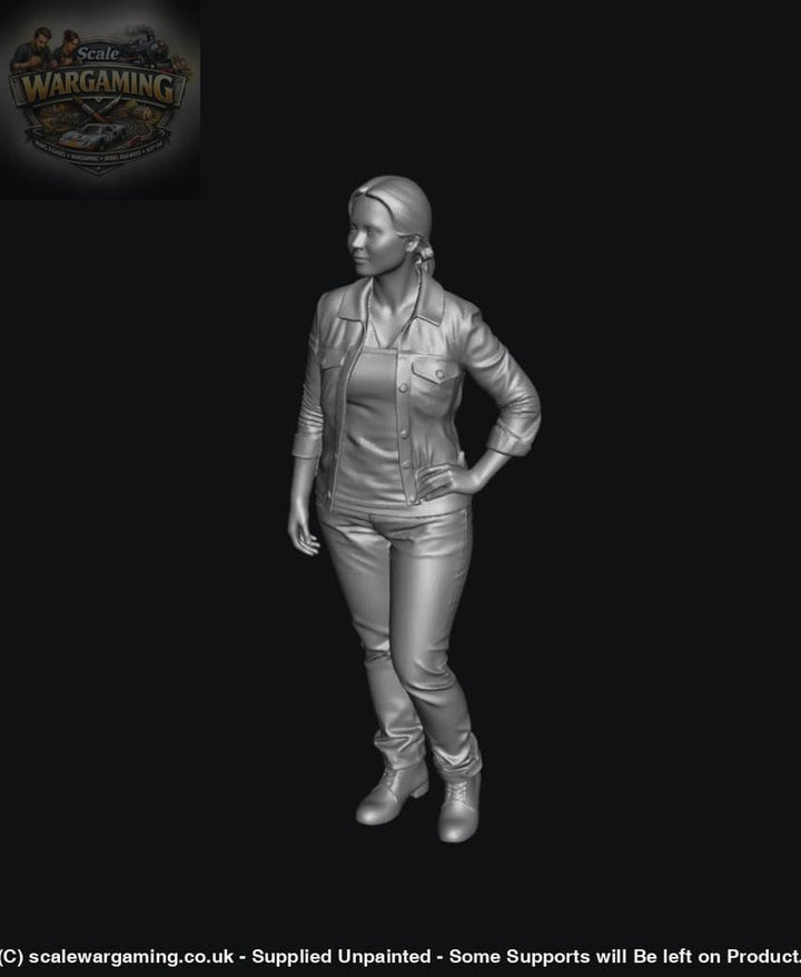 SW5014 Street People - Casual Woman Hand on Hip - Figure