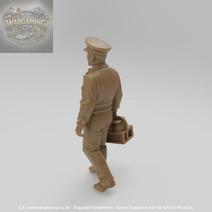 SW8068 1940’s Male Milkman - Figure