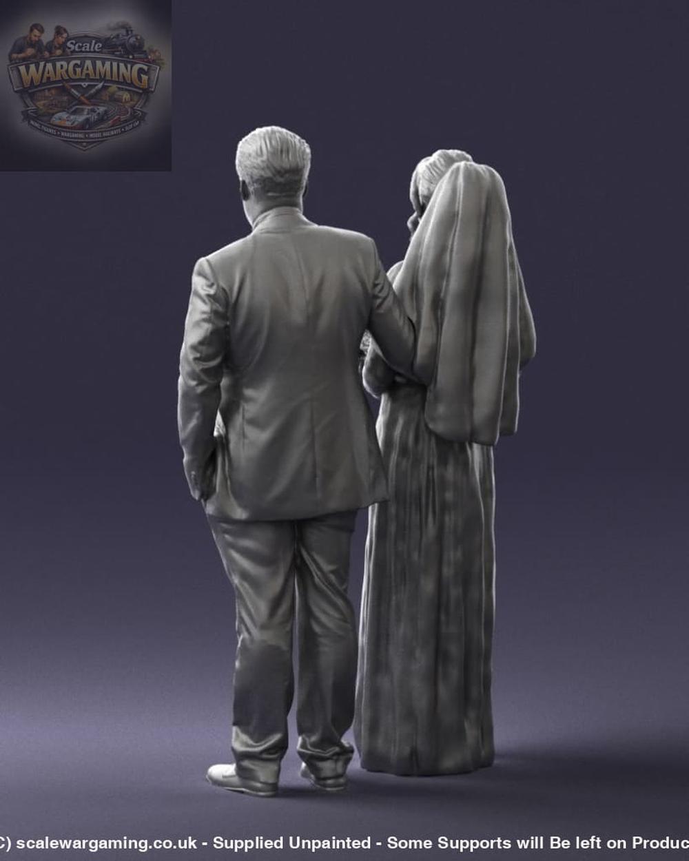 Mm868 Father And Bride With Bouquet Of Flowers Figure