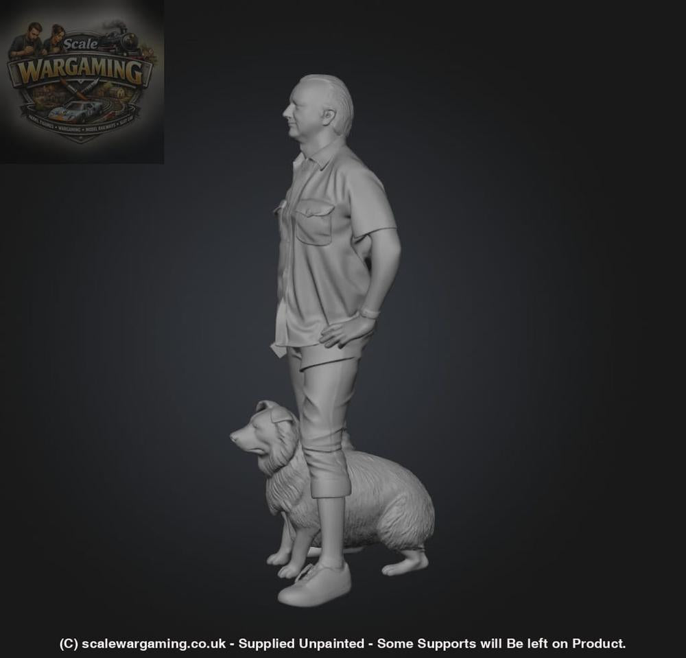 SW9204 Male and Dog at Beach - Figure