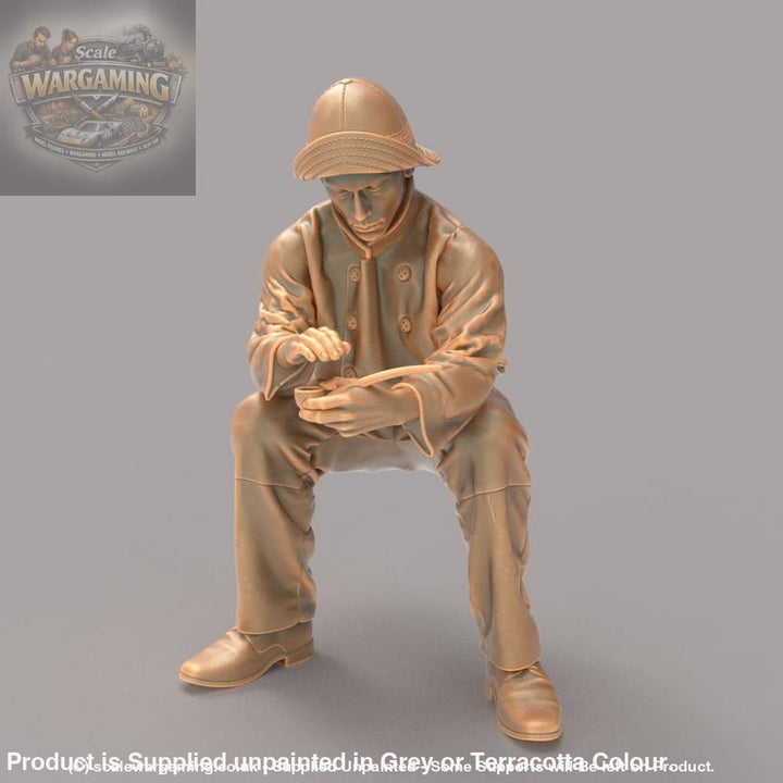 MM940 Fisherman sitting with clay pipe Figure