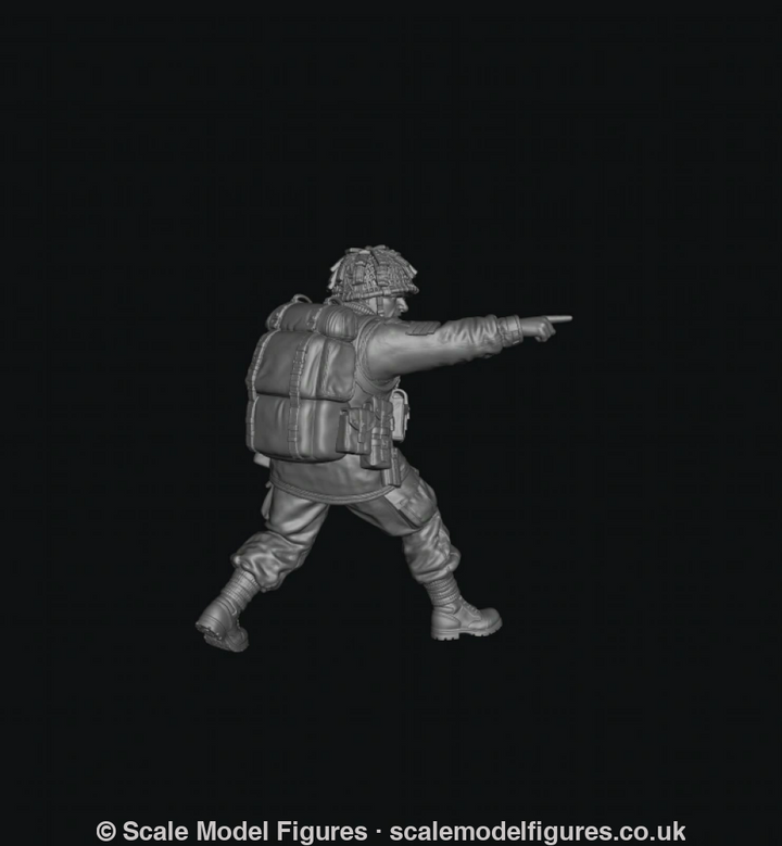 WB-UKP-002 NCO Advancing Shouting Orders with Sten Gun 1 HD - Wargaming Figure